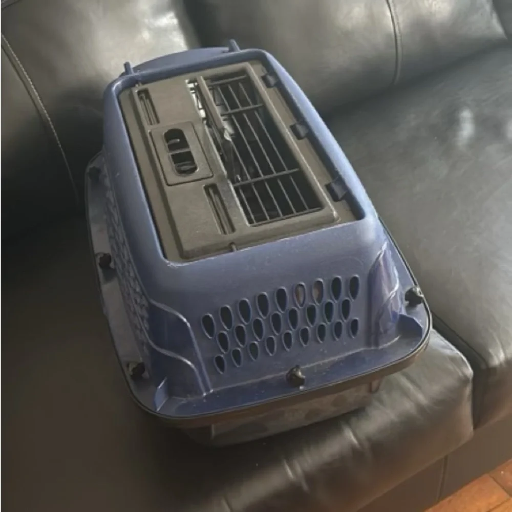 Pet carrier